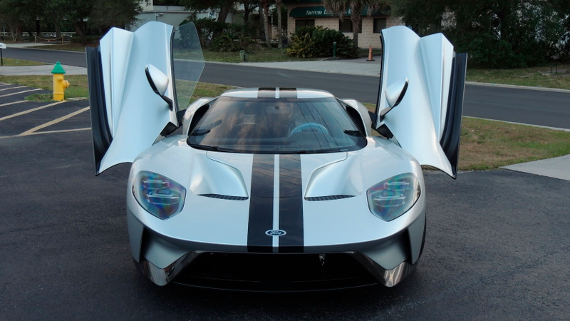 Illustration for article titled This 2017 Ford GT Is Mysteriously Up For Auction And Ford Has Questions